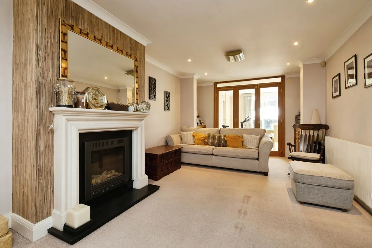 Windermere Gardens, Ilford, IG4, photo 3