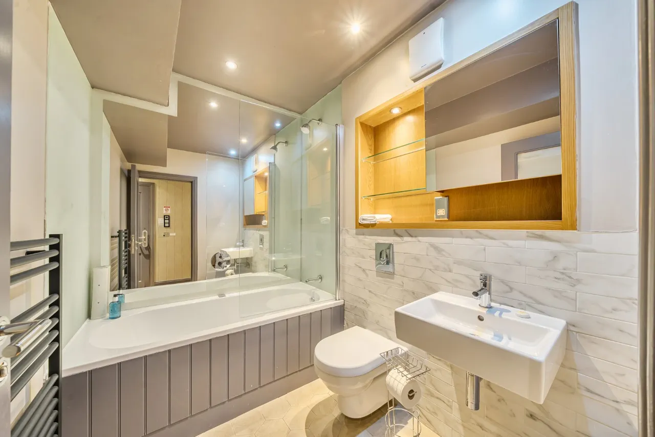 Kings Road, Harrogate, HG1, photo 10