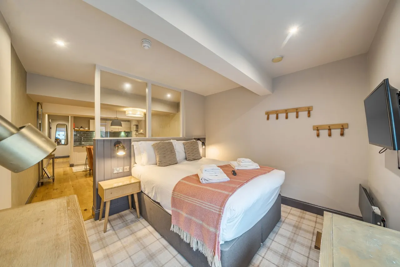 Kings Road, Harrogate, HG1, photo 8