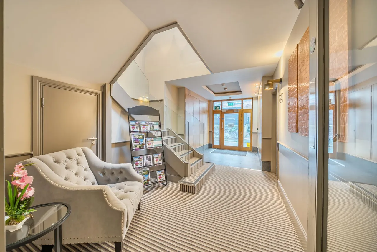 Kings Road, Harrogate, HG1, photo 2