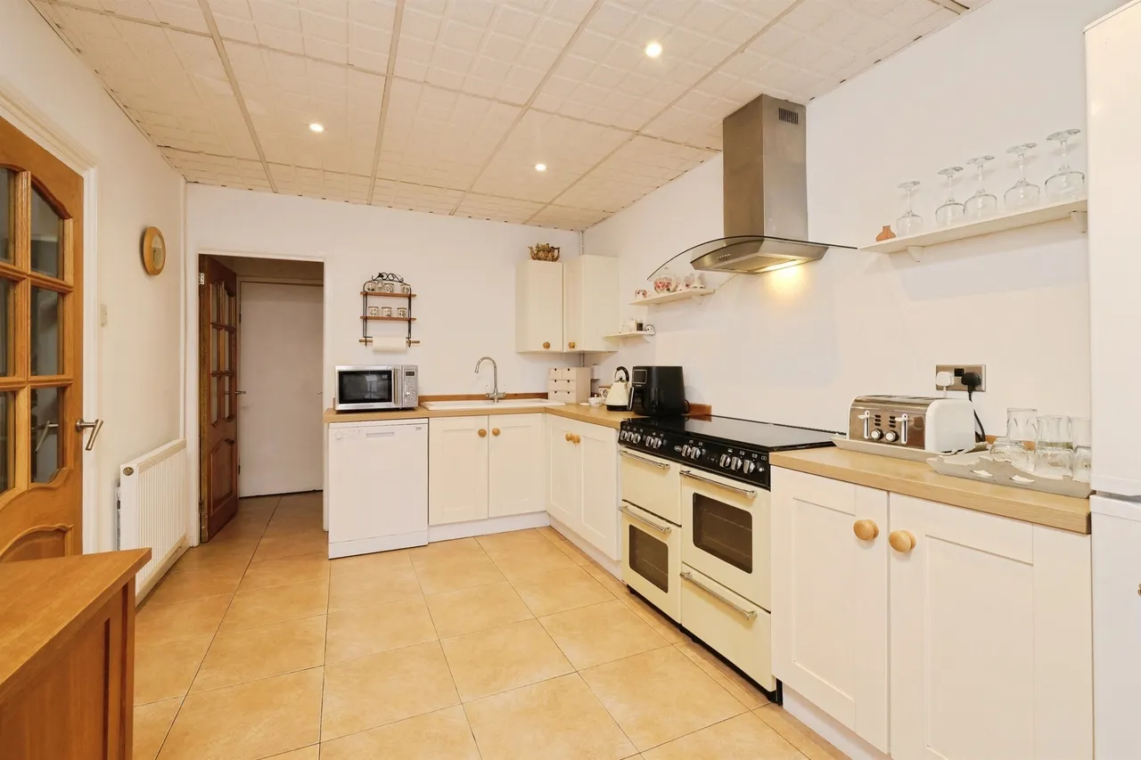 Park Place, Ebbw Vale, NP23, photo 3