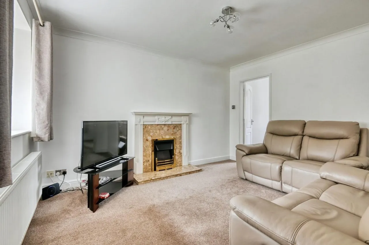 Lindisfarne, Glascote, B77, photo 4
