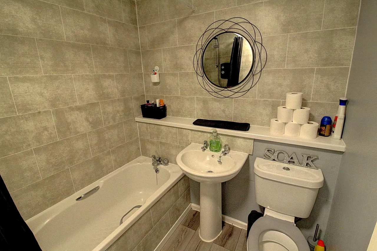 Lutterworth Road, Nuneaton, CV11, photo 9