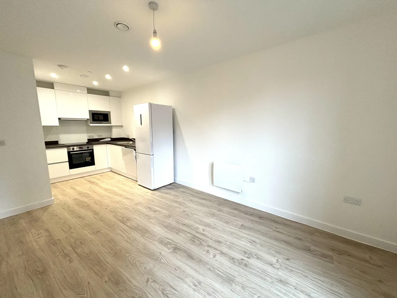 Belgrave Village, B12, photo 3