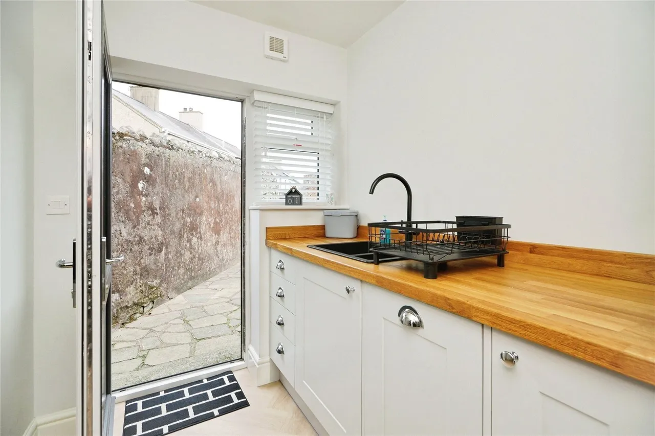 Digbeth Terrace, Bontnewydd, LL54, photo 10