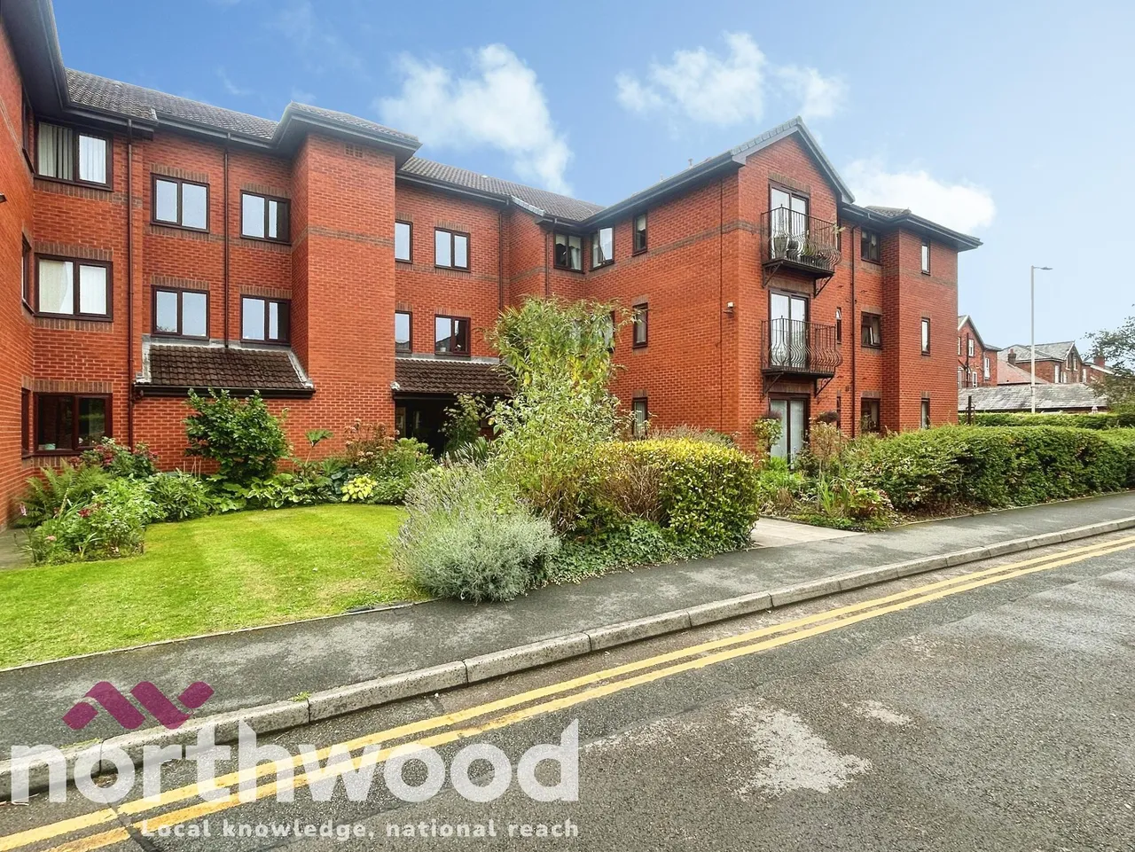 2 bed flat for sale, Scarisbrick New Road, Southport, PR8