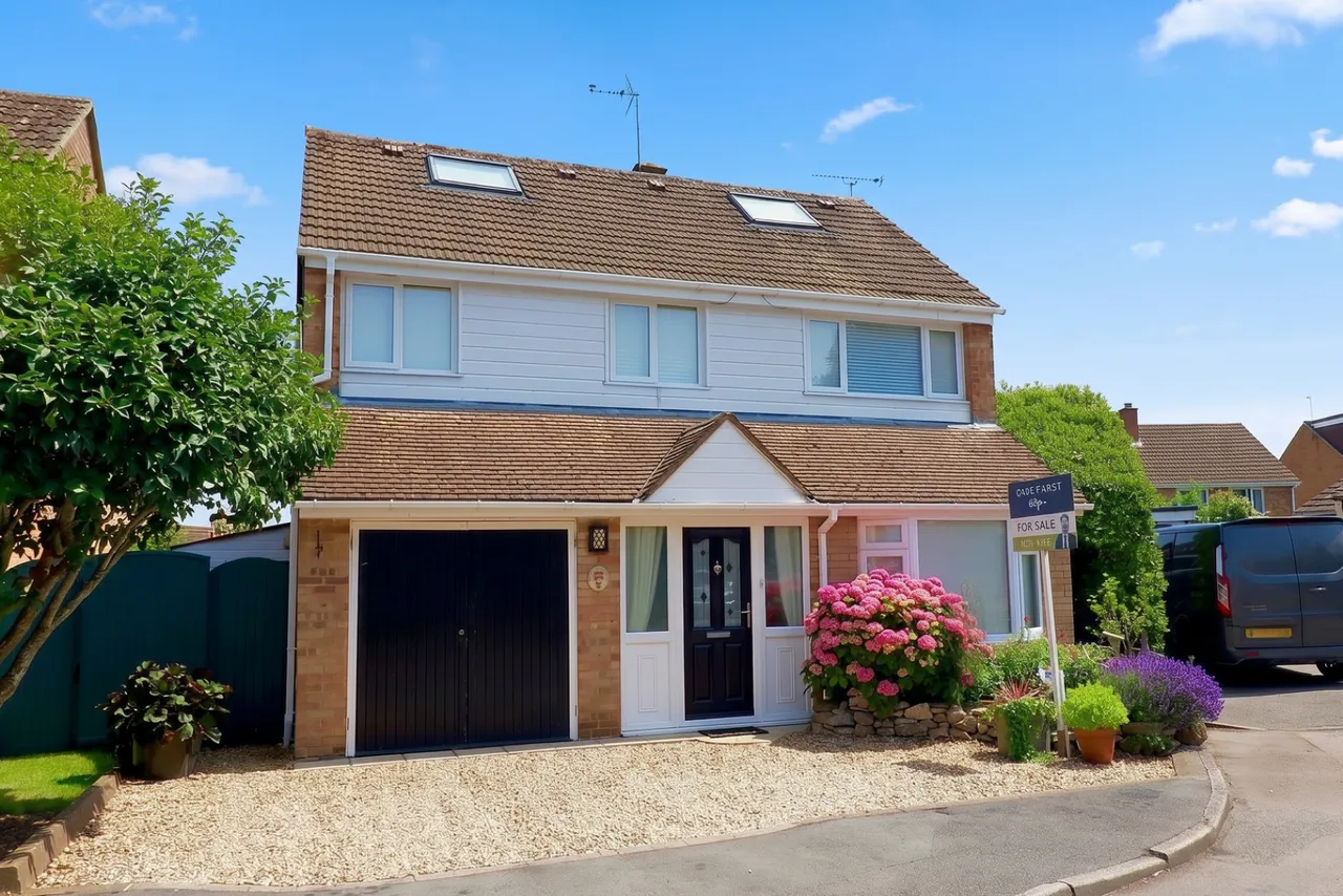 4 bed house for sale, Cherry Close, Ettington, CV37