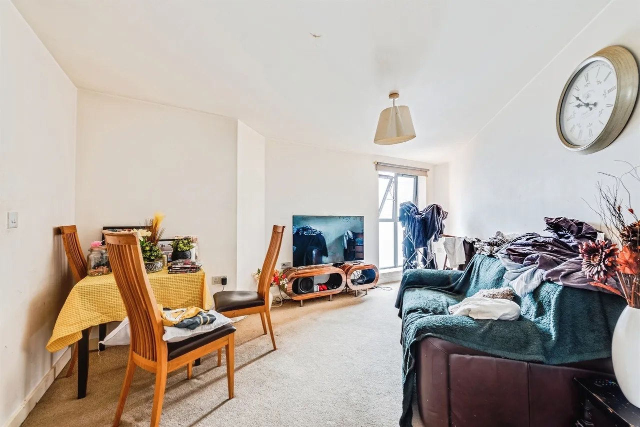 Harding Street, Swindon, SN1, photo 4