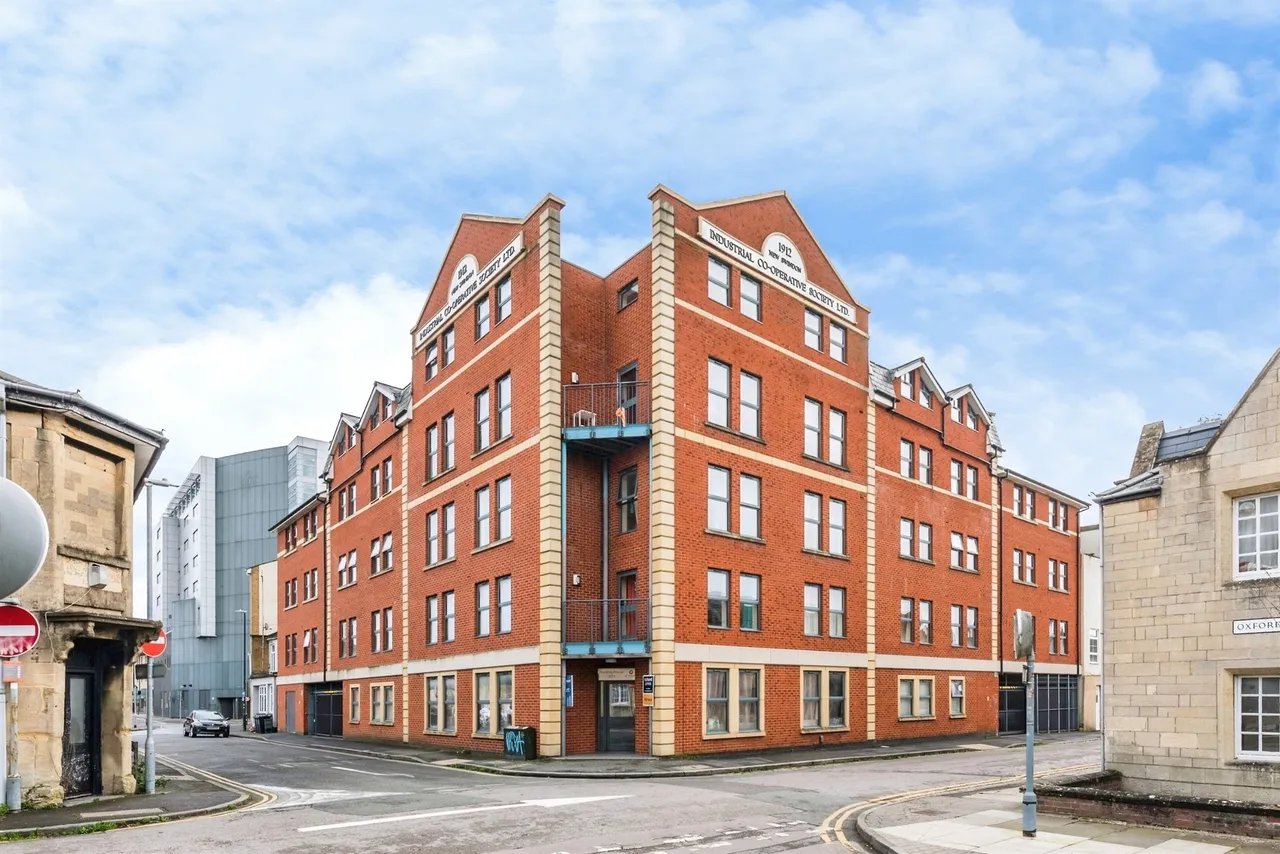 1 bed flat for sale, Harding Street, Swindon, SN1
