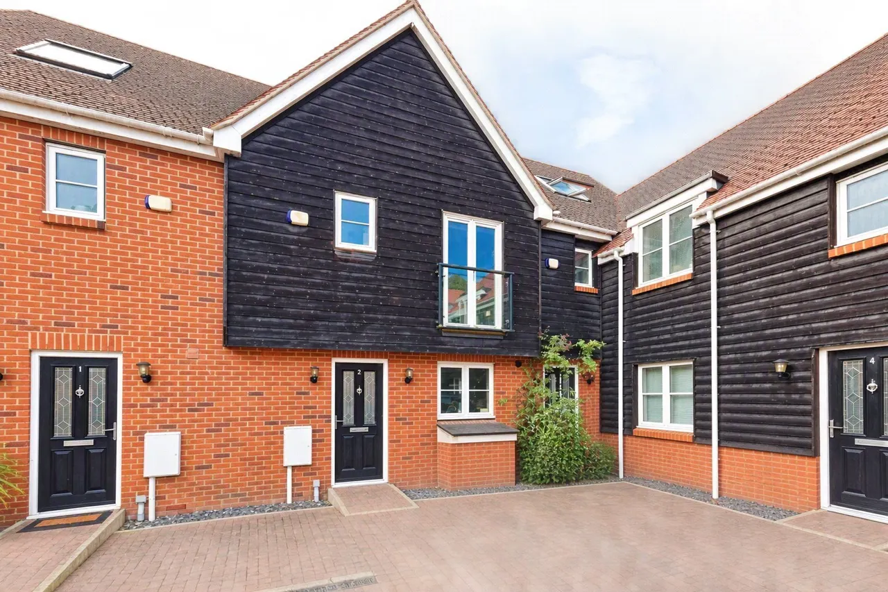 4 bed house for sale, Court Stairs Mews, Ramsgate, CT11