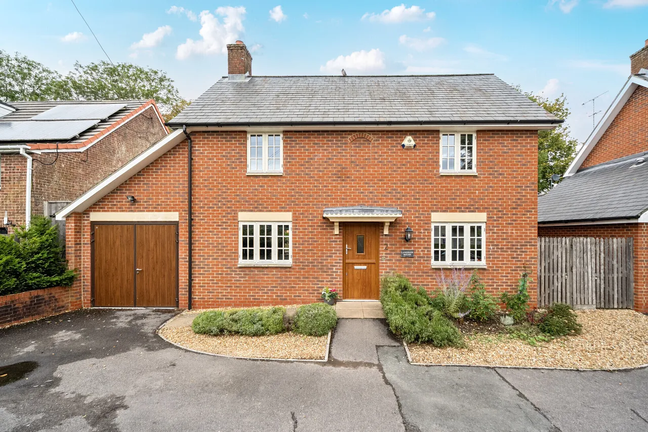 4 bed house for sale — Jarvis Street, Upavon, SN9