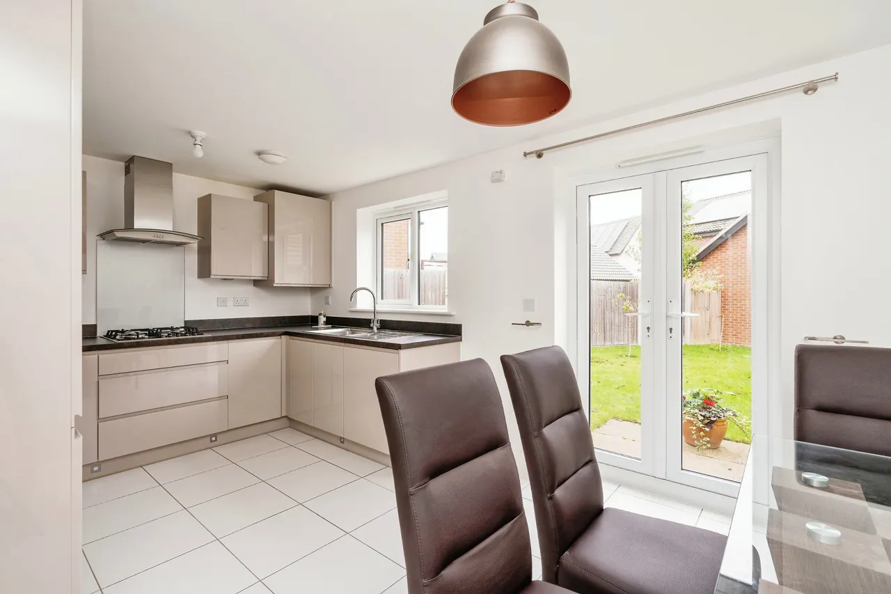 Bartram Close, Norwich, NR9, photo 8