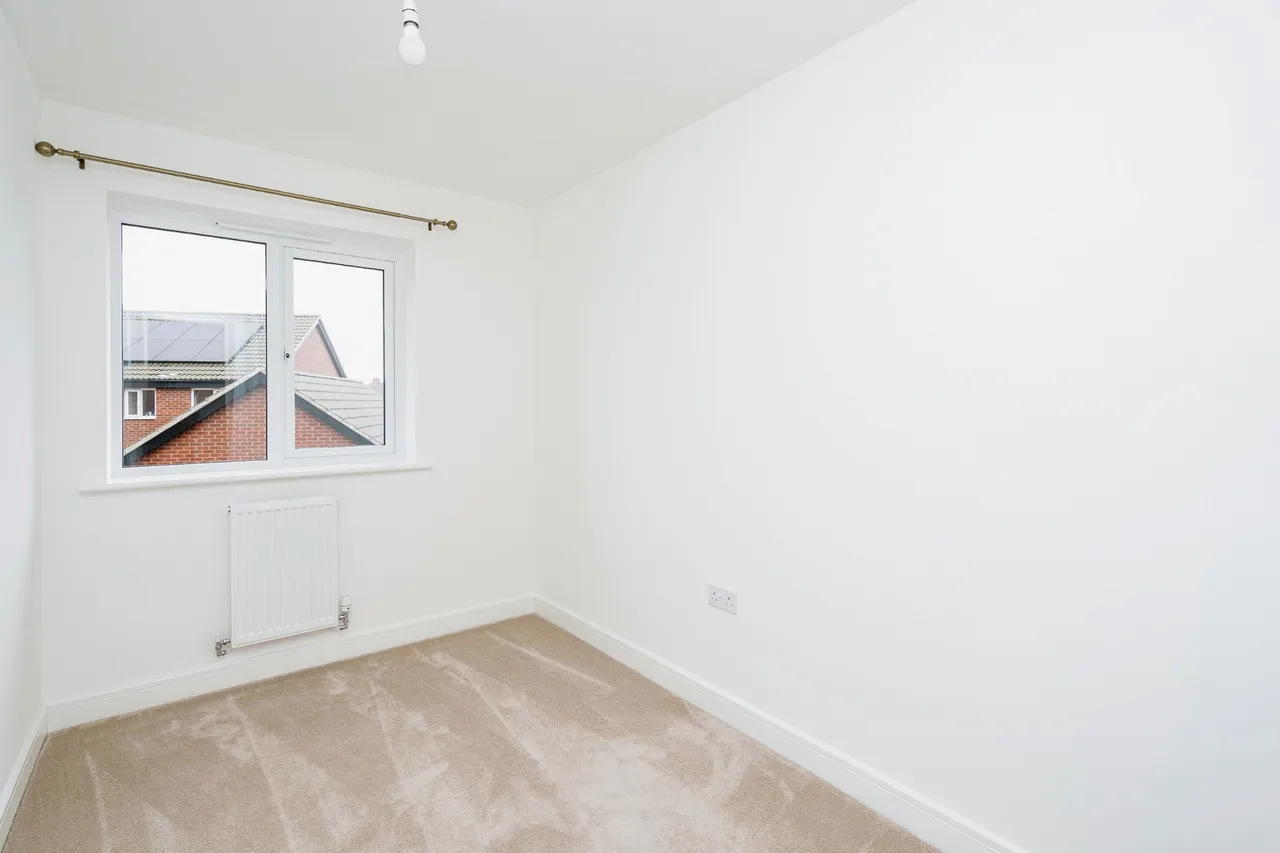 Bartram Close, Norwich, NR9, photo 17