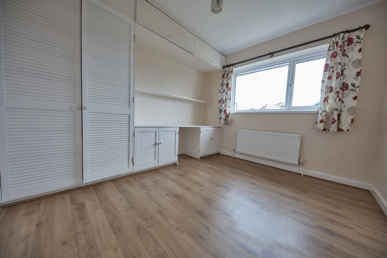 Radyr Avenue, Mayals, SA3, photo 6