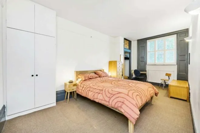 Larkhall Rise, Clapham, SW4, photo 2
