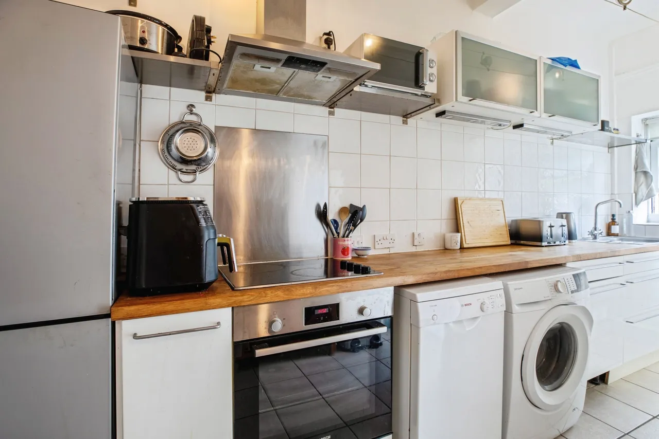 Larkhall Rise, Clapham, SW4, photo 20