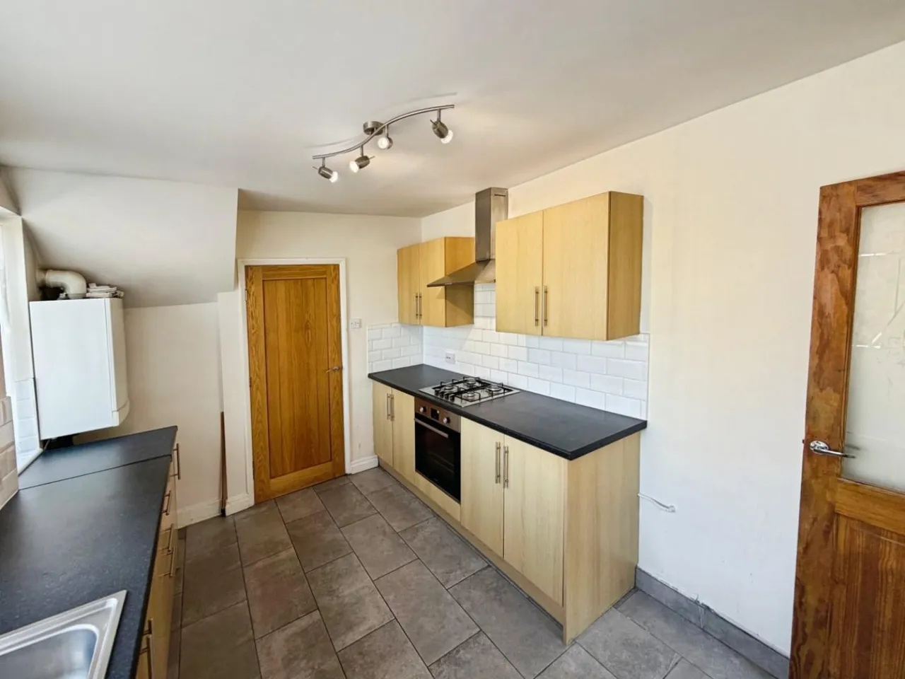 Kynaston Drive, Saltney Ferry, CH4, photo 14