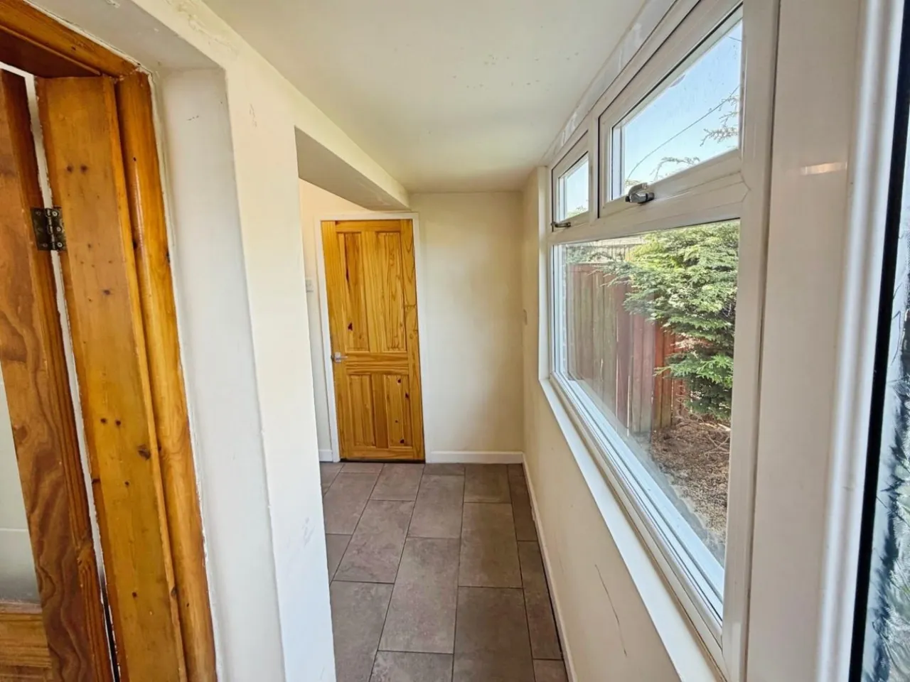Kynaston Drive, Saltney Ferry, CH4, photo 15
