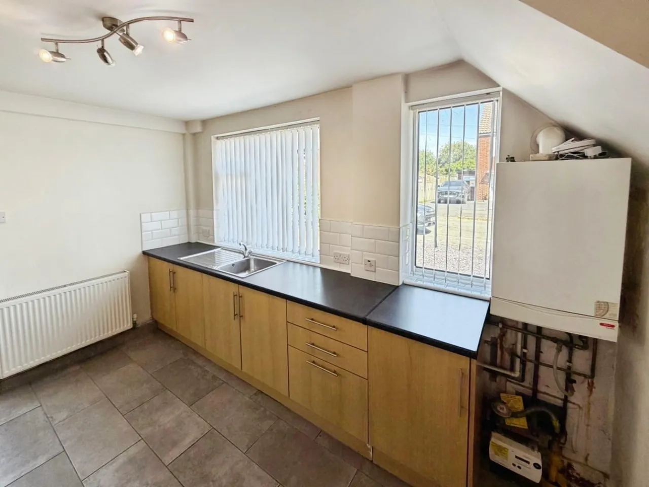 Kynaston Drive, Saltney Ferry, CH4, photo 12