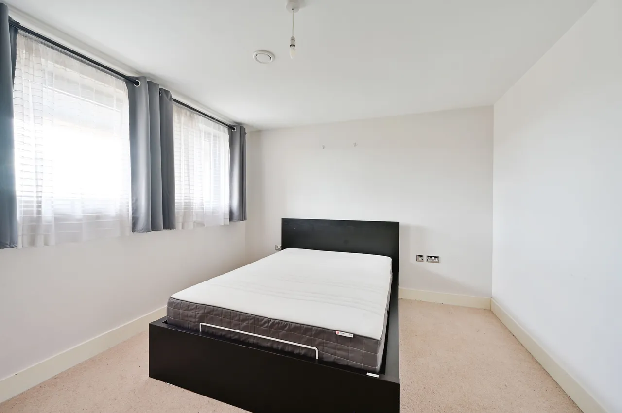 Flat 11 Vertex Apartments, 131 Palmerston Road, London, photo 5