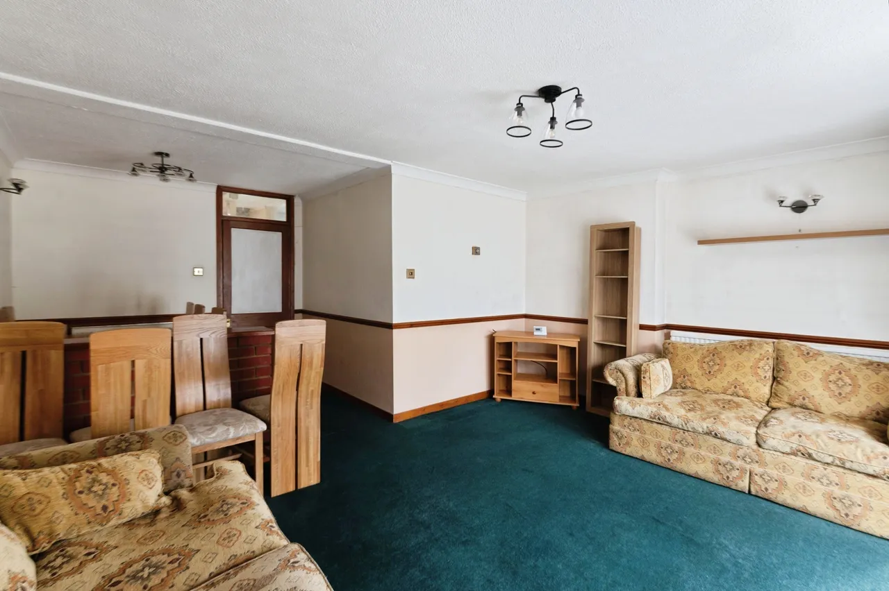 Parkhurst Road, Basildon, photo 5