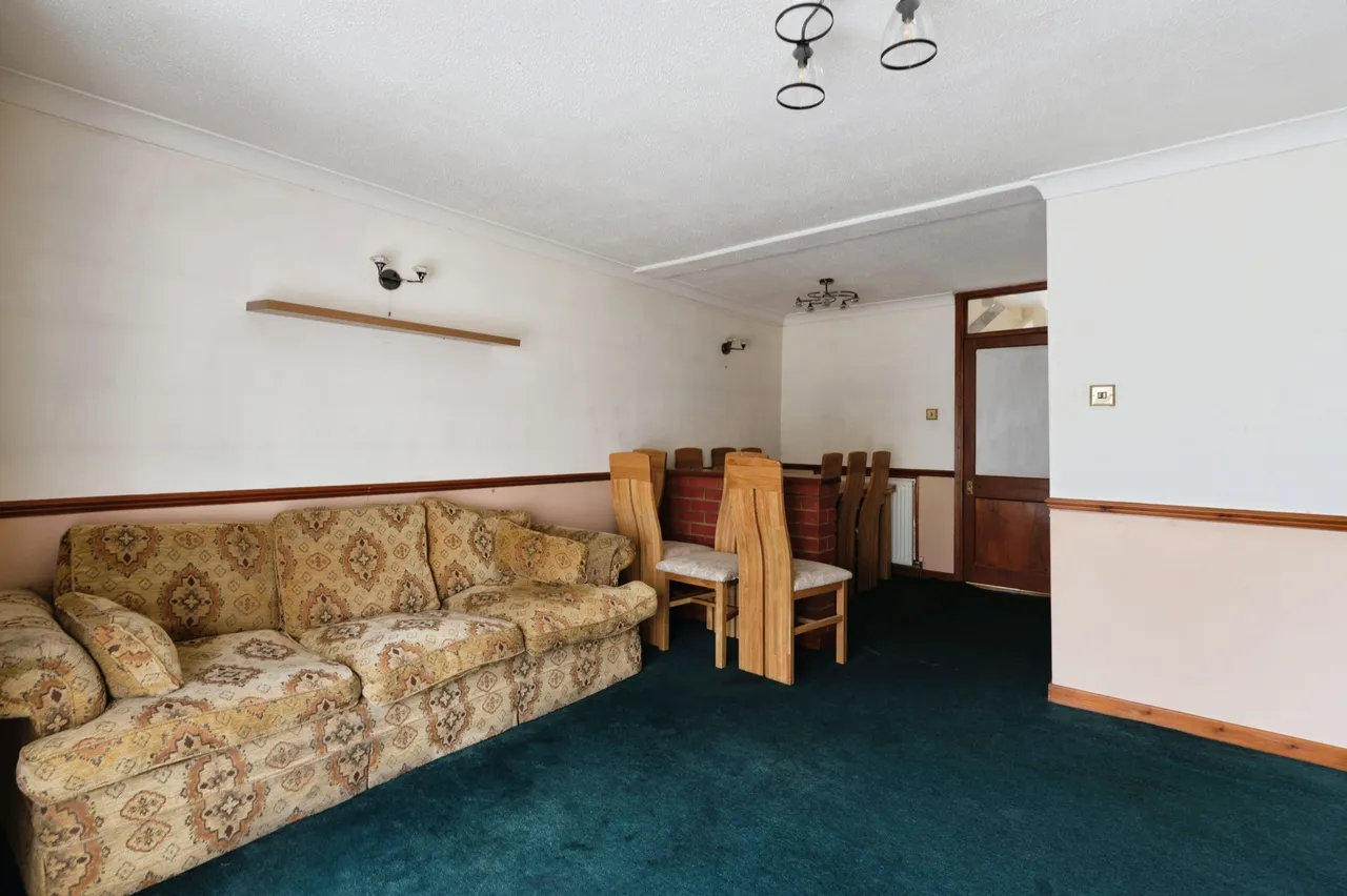 Parkhurst Road, Basildon, photo 6