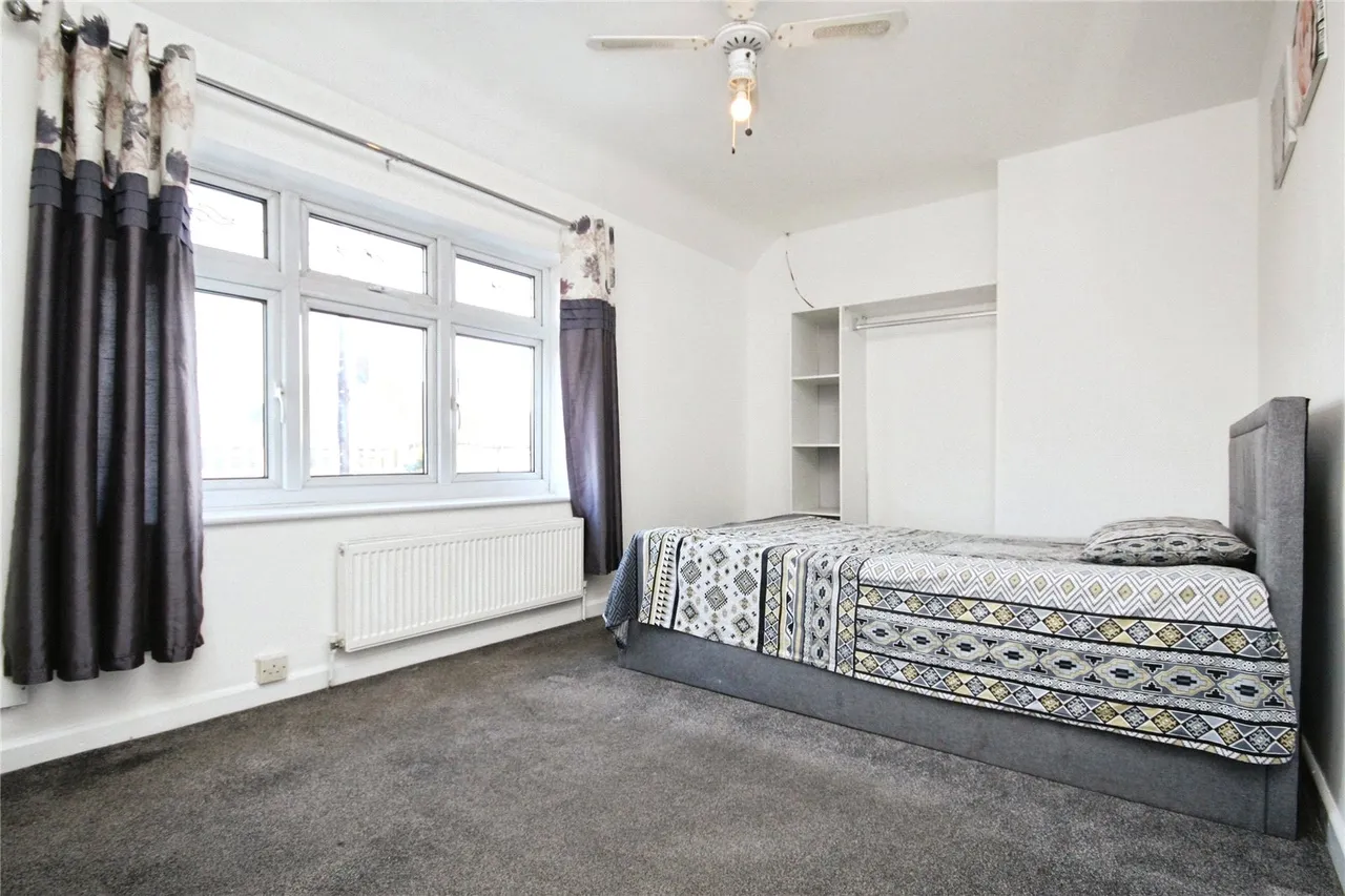 Green Lane, Dagenham, RM8, photo 8