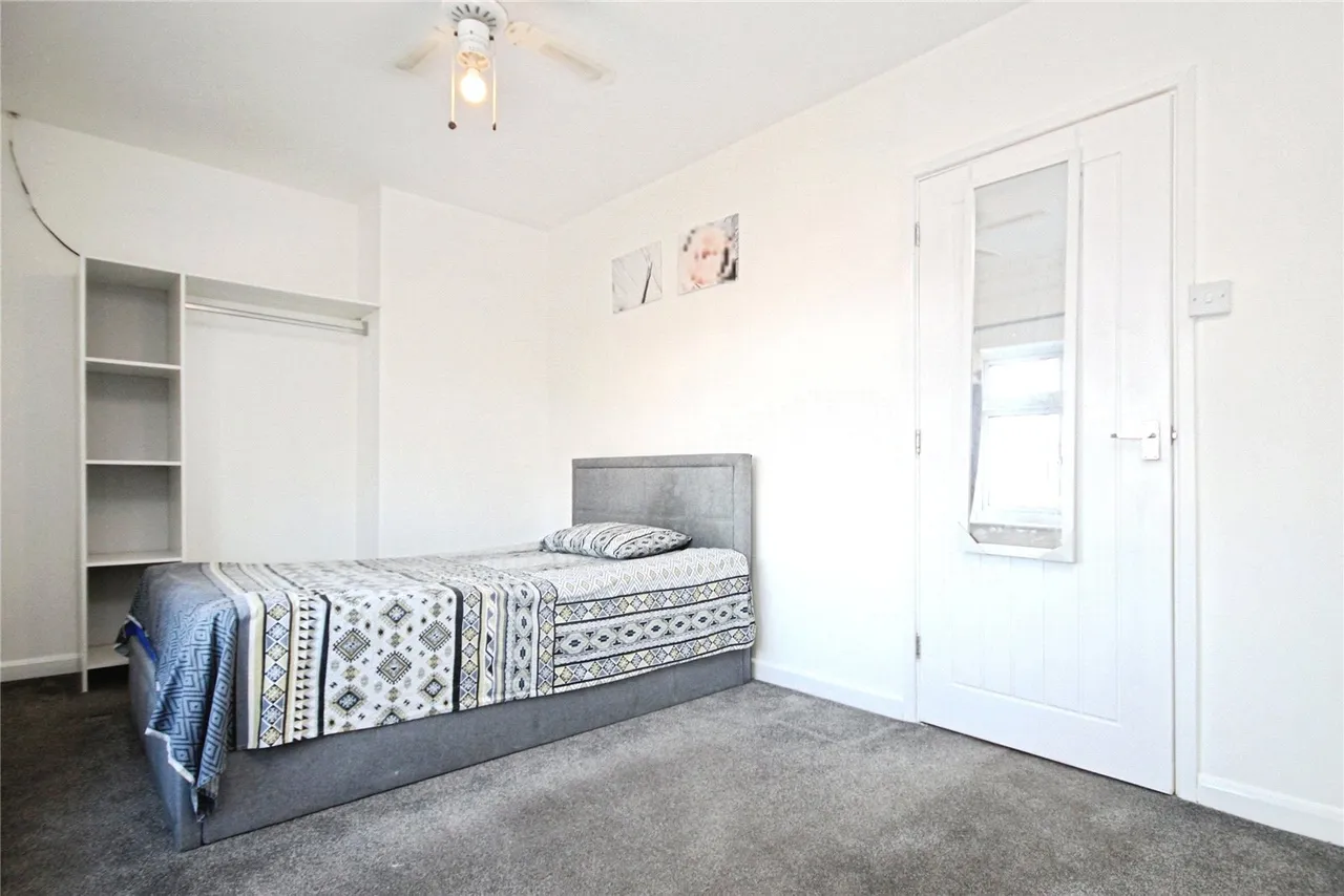 Green Lane, Dagenham, RM8, photo 7