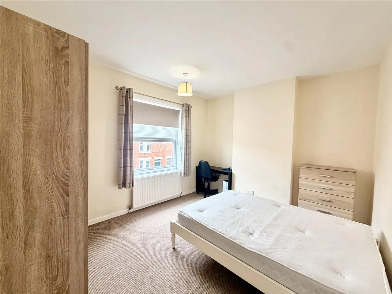 George Street, Loughborough, photo 7