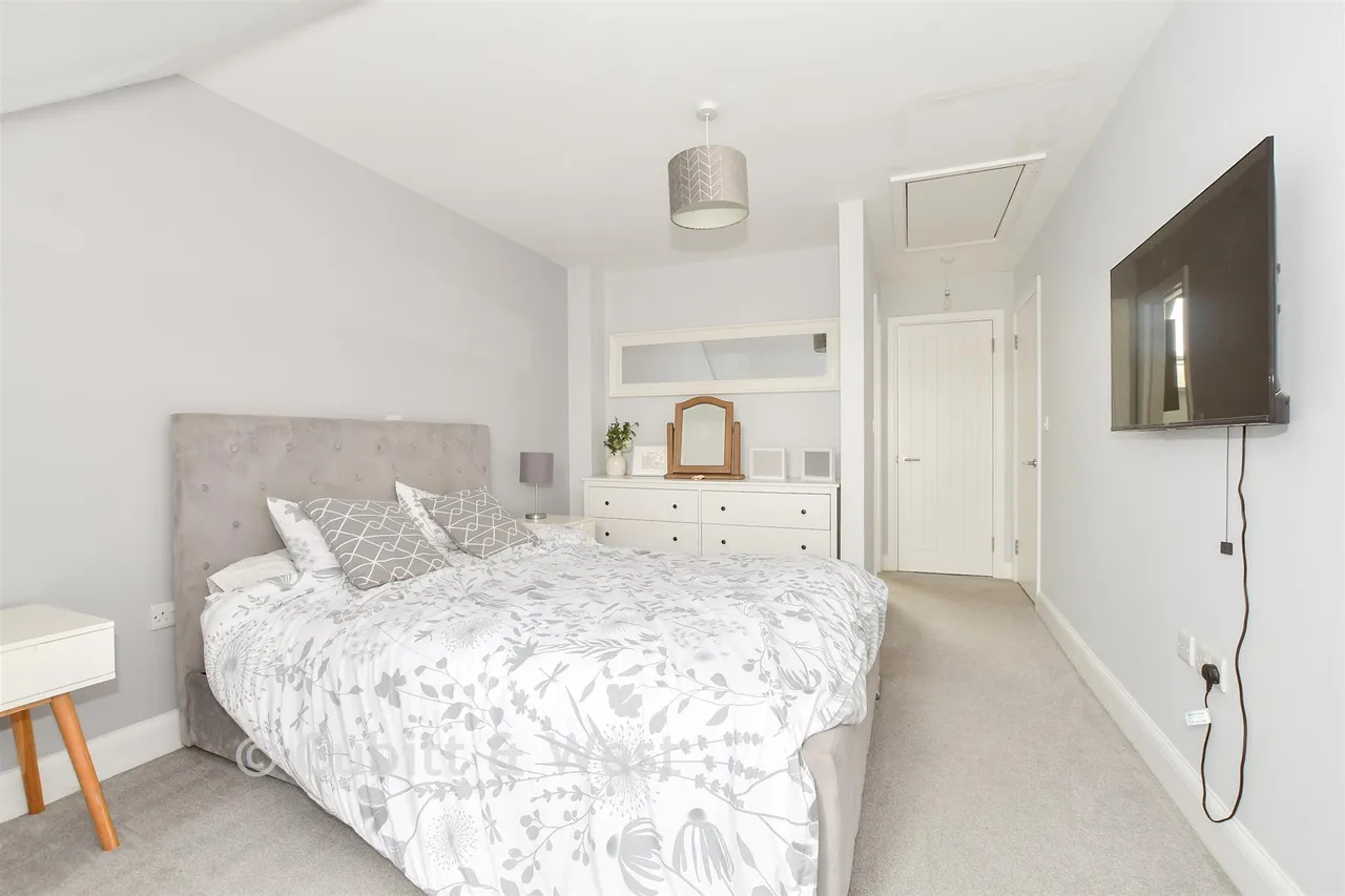 Kings Close, Yapton, BN18, photo 9