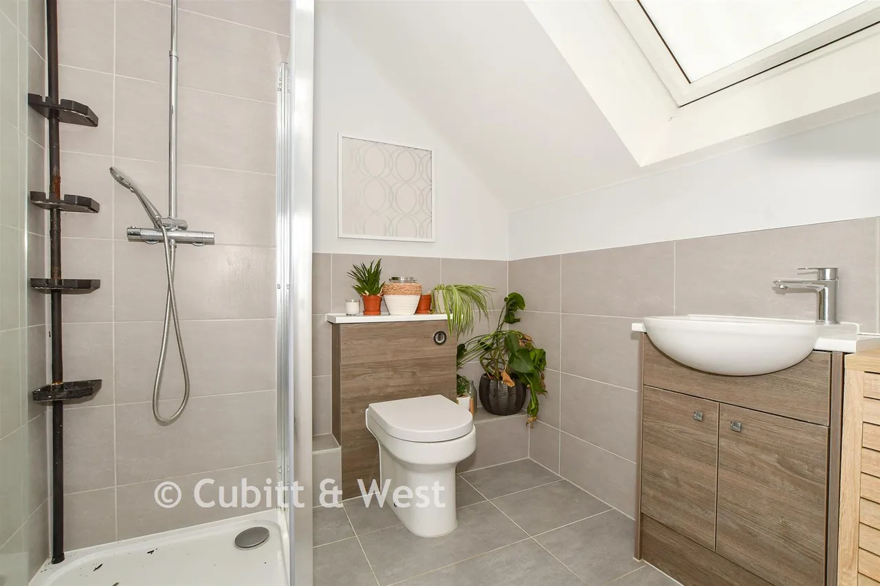Kings Close, Yapton, BN18, photo 10