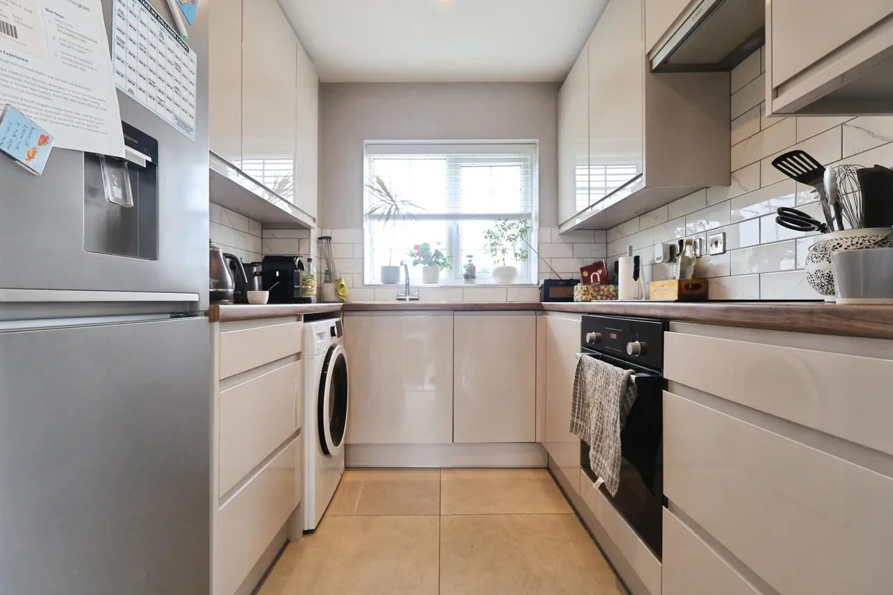 Betjeman Road, Trinity Mead, Stratford-upon-Avon, CV37, photo 4