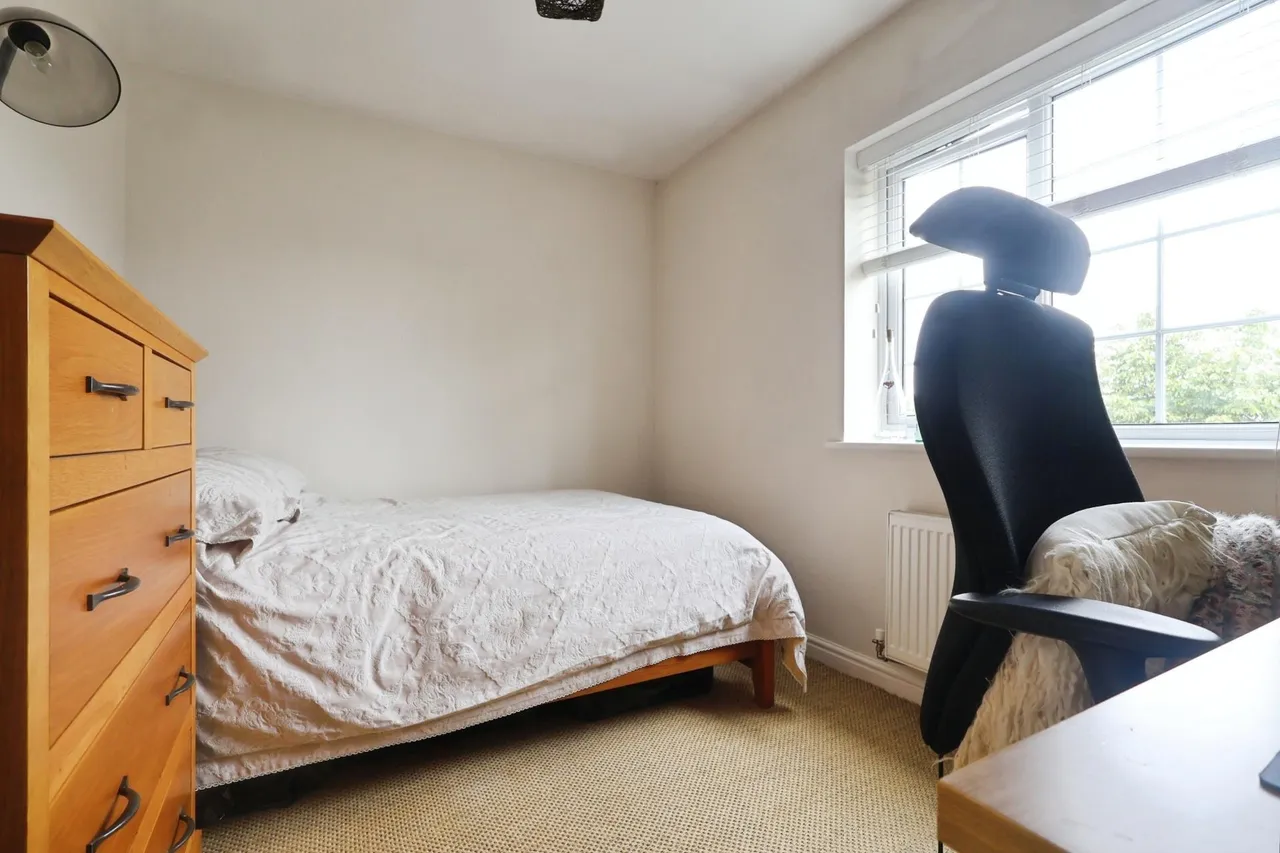 Betjeman Road, Trinity Mead, Stratford-upon-Avon, CV37, photo 8