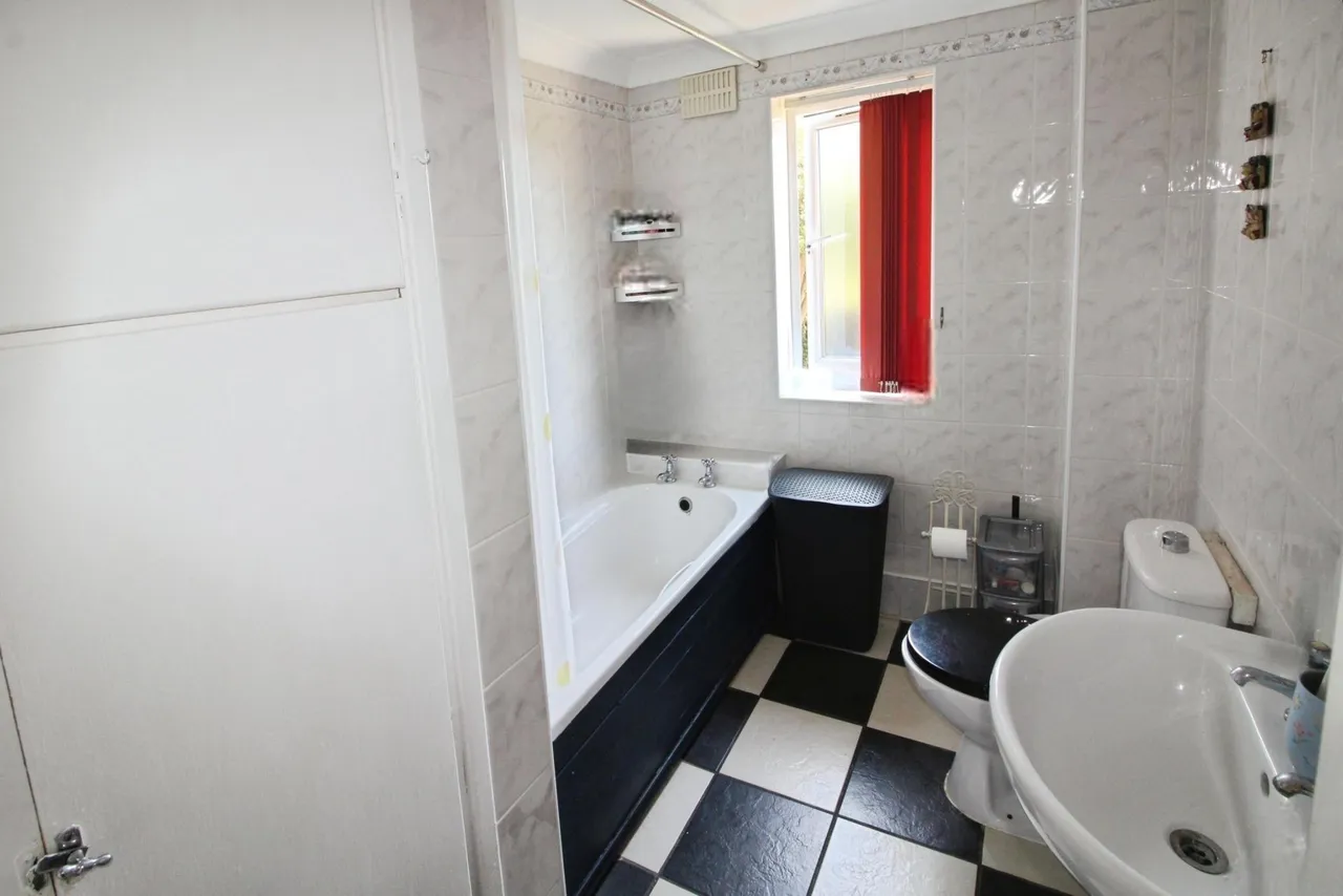 Caenby Road, Scunthorpe, DN17, photo 6