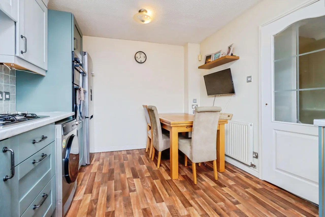 Abdon Court, Telford, TF2, photo 6