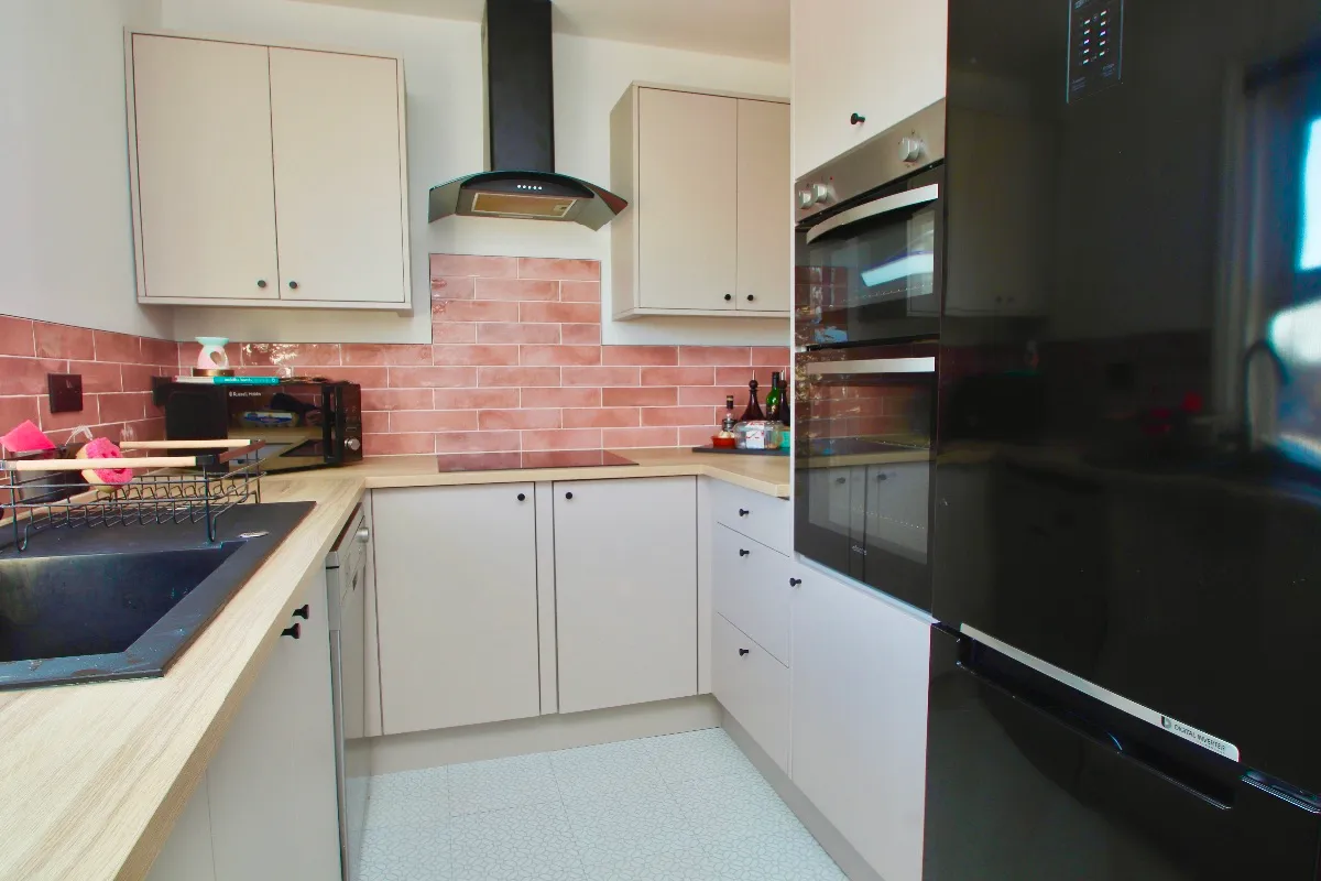 15 Adrian Square, Westgate-on-Sea, Kent, CT8 8SU, photo 11