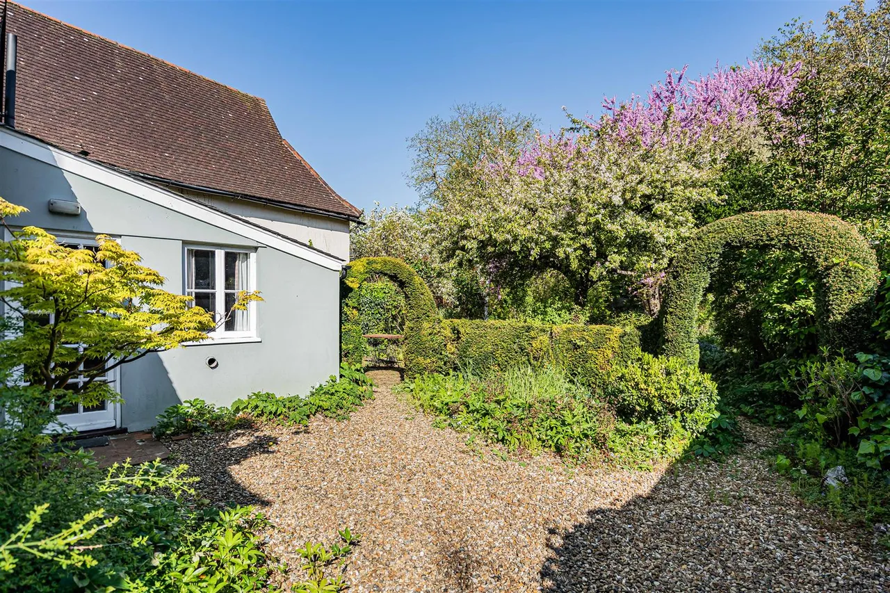 St. Johns Street, Duxford, CB22, photo 26