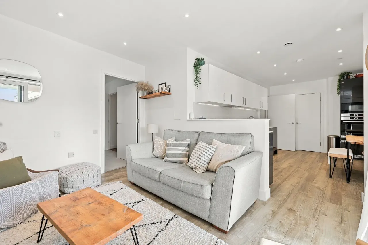 Beck Square, Leyton, E10, photo 7