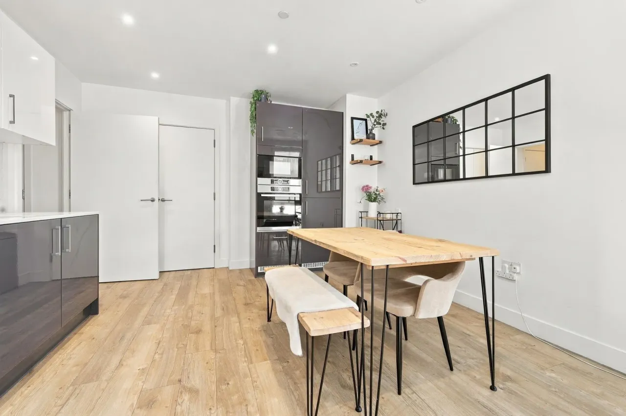 Beck Square, Leyton, E10, photo 12
