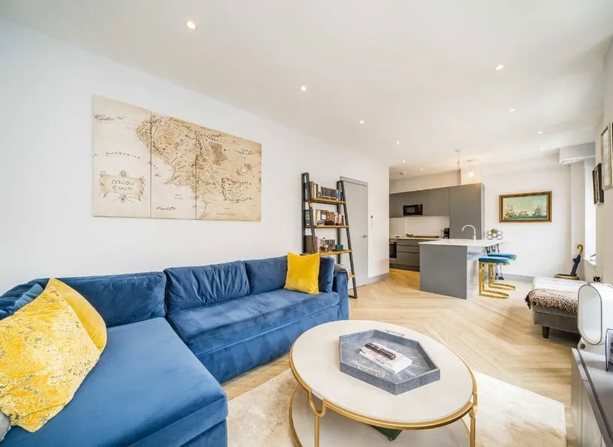 Greyhound Road, Hammersmith, W6, photo 5