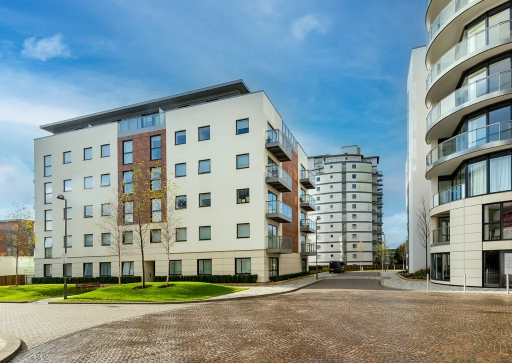 Pump House Crescent, Brentford, TW8, photo 7