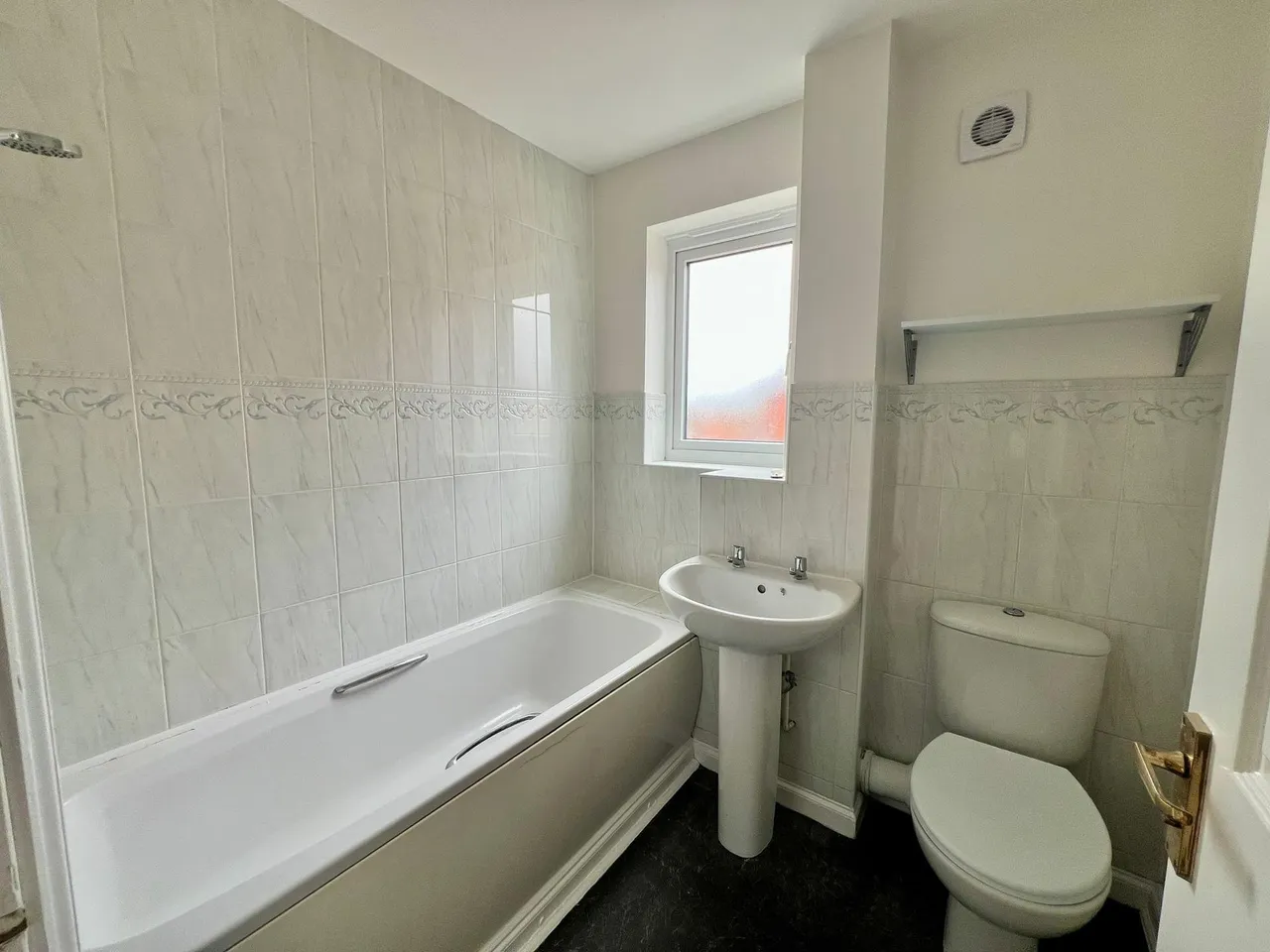 Sunningdale, Grantham, NG31, photo 14