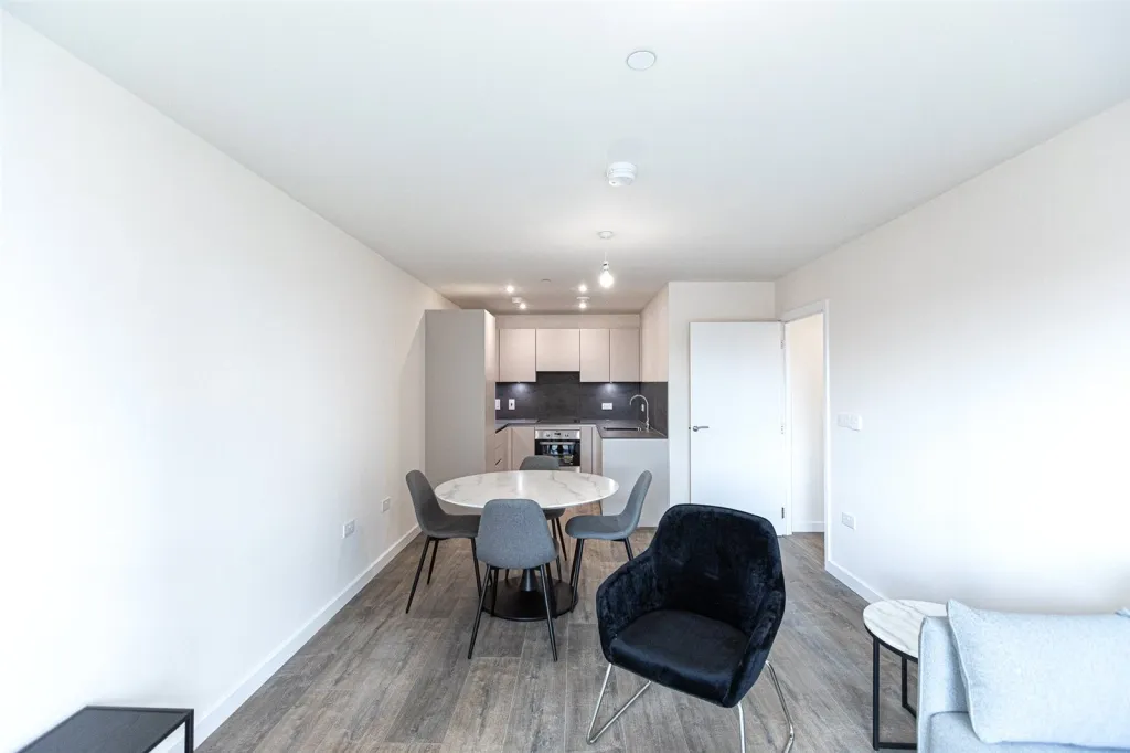 Meadowview Close, Harrow, HA1, photo 14
