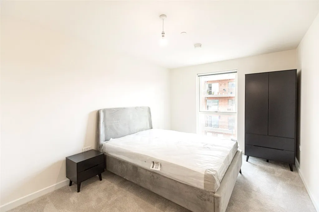 Meadowview Close, Harrow, HA1, photo 6
