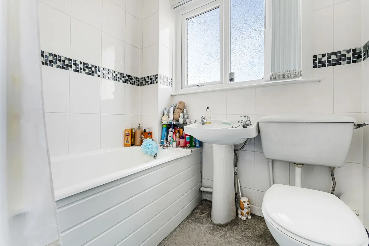 Rushton Avenue, Leigh, Leigh, WN7 5NB, photo 17