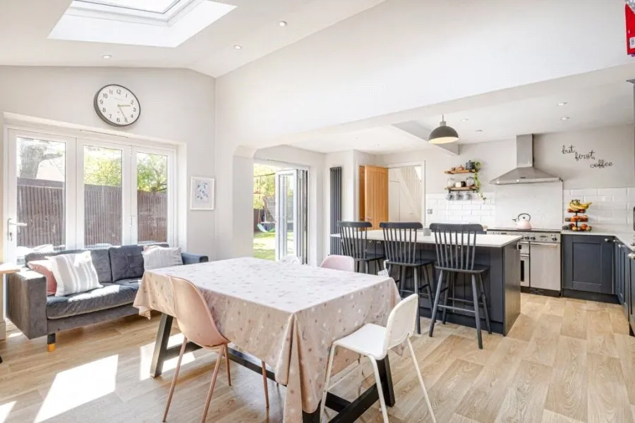 with 4 bedrooms in Bishop's Stortford, CM23, photo 5