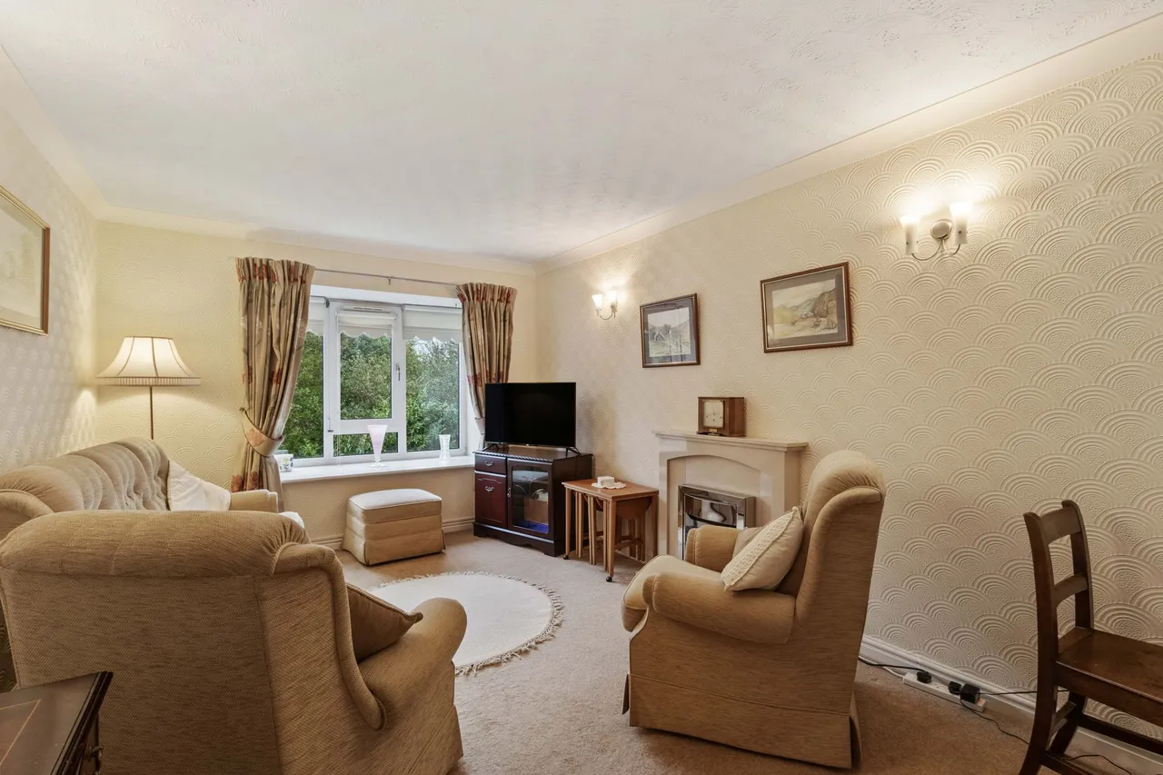 Flat 84, Undercliffe House Dingleway, Warrington, Appleton, WA4 3AP, photo 5