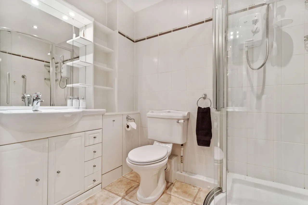 Flat 84, Undercliffe House Dingleway, Warrington, Appleton, WA4 3AP, photo 8