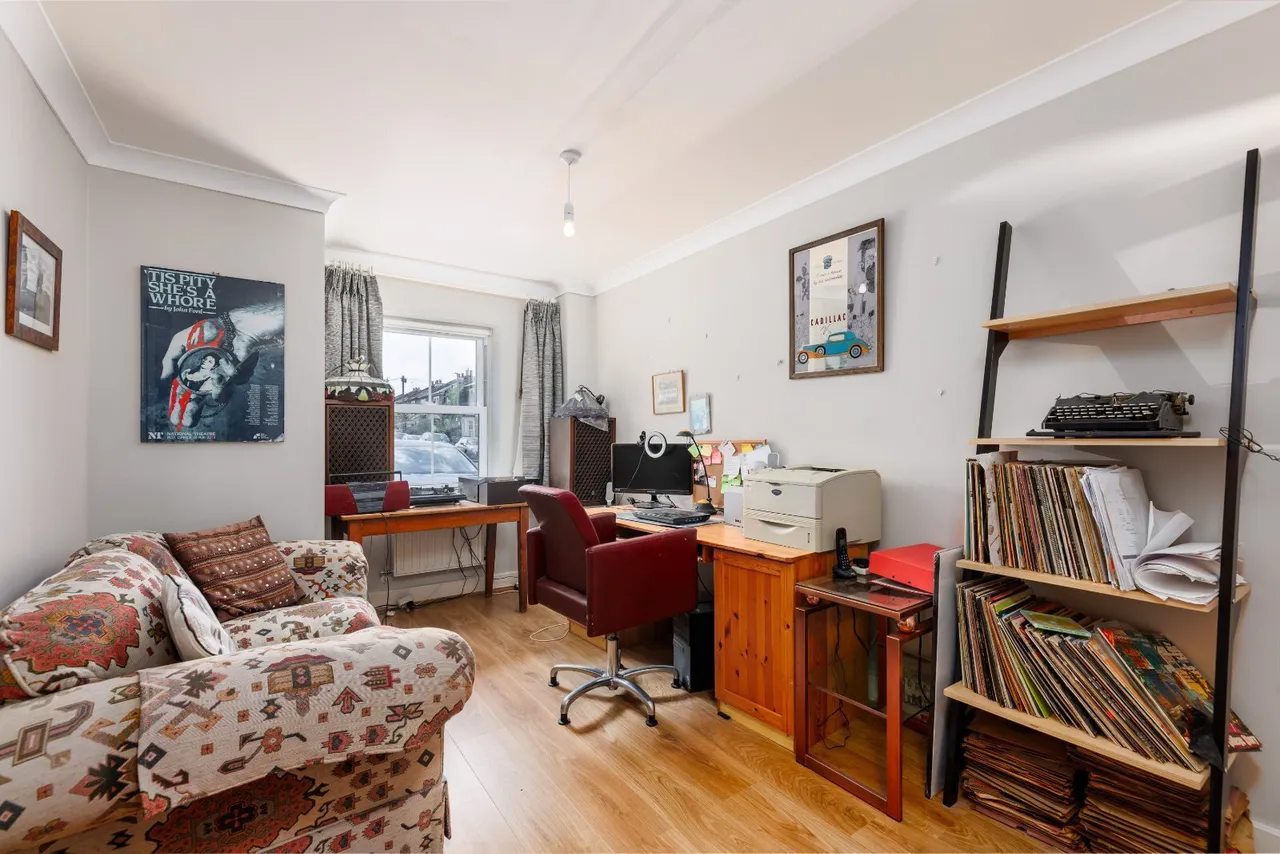 Pentlow Street, London, SW15, photo 7