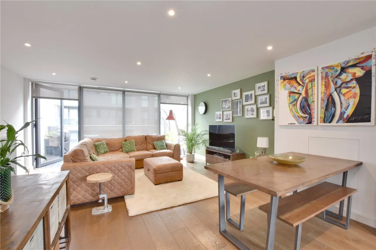 Hawthorne Crescent, Greenwich, SE10, photo 2